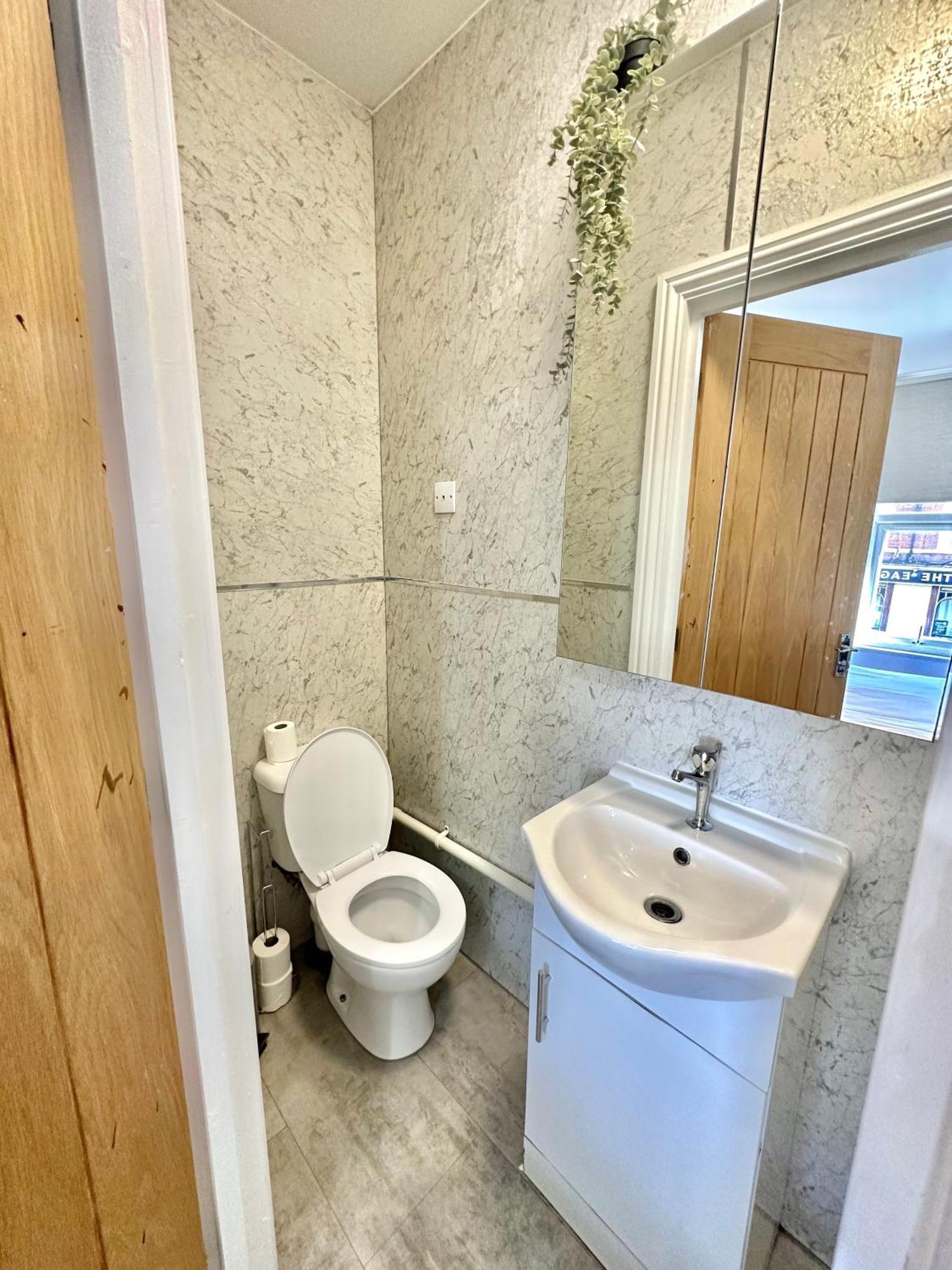 Cosy En-Suite Room In Stratford Londra Esterno foto